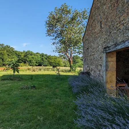 Holiday home Les Lucioles, Charme, Calme, Nature Et Fraicheur *