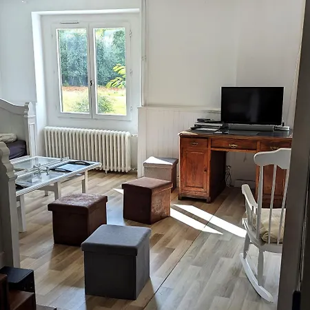 Hébergement de vacances Au Coeur De La Forêt, De 2 à 14 Personnes Soulaures