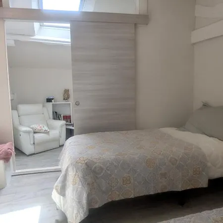 Hébergement de vacances Au Coeur De La Forêt, De 2 à 14 Personnes *